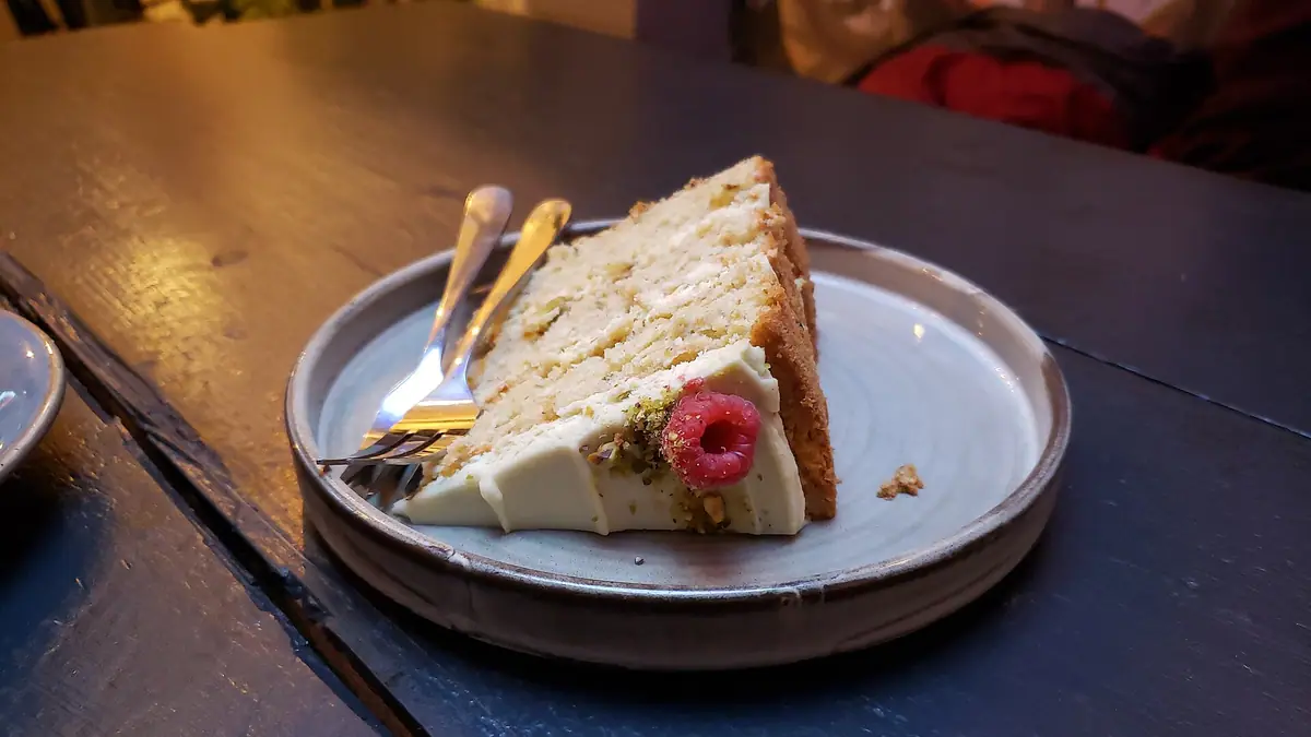 Lily Bloom Cakes – cake shop in New Mills, Walsall
